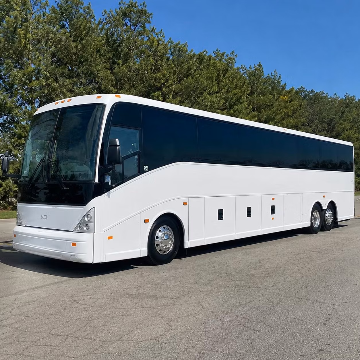 give your wedding guests a stress free ride to and from the airport