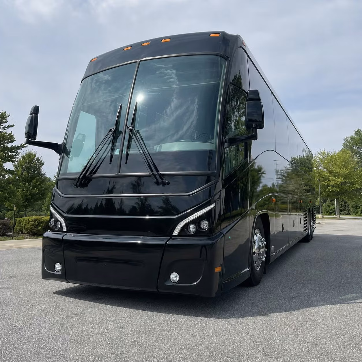 multi day charter bus rentals for smyrna groups heading out of state